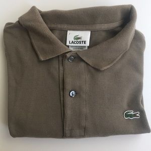 VGUC Men’s Lacoste Shirt in Size 7. (B)